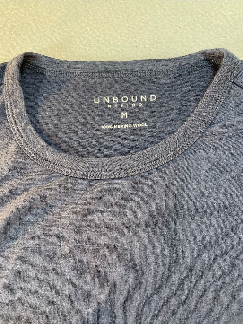 Unbound Merino Unisex Short Sleeve T Shirt Size Medium